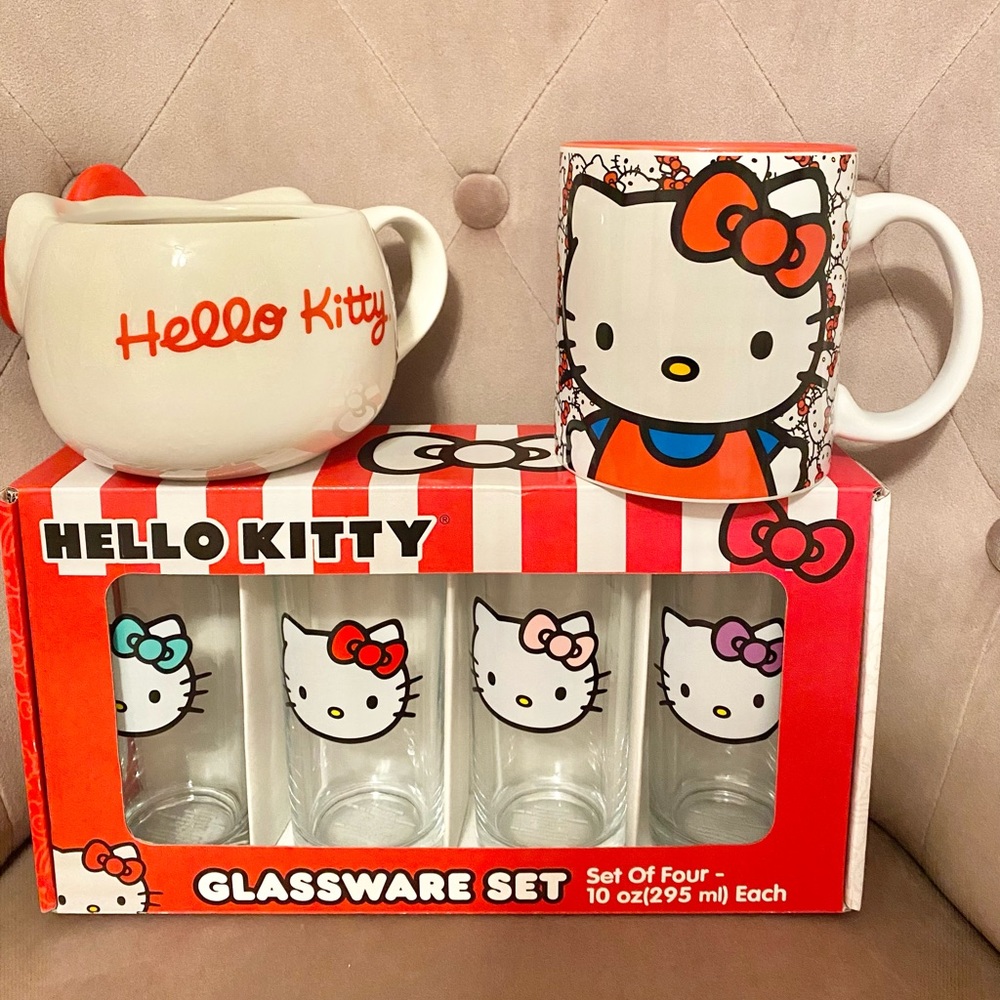 Hello Kitty - Picture 9 of 10